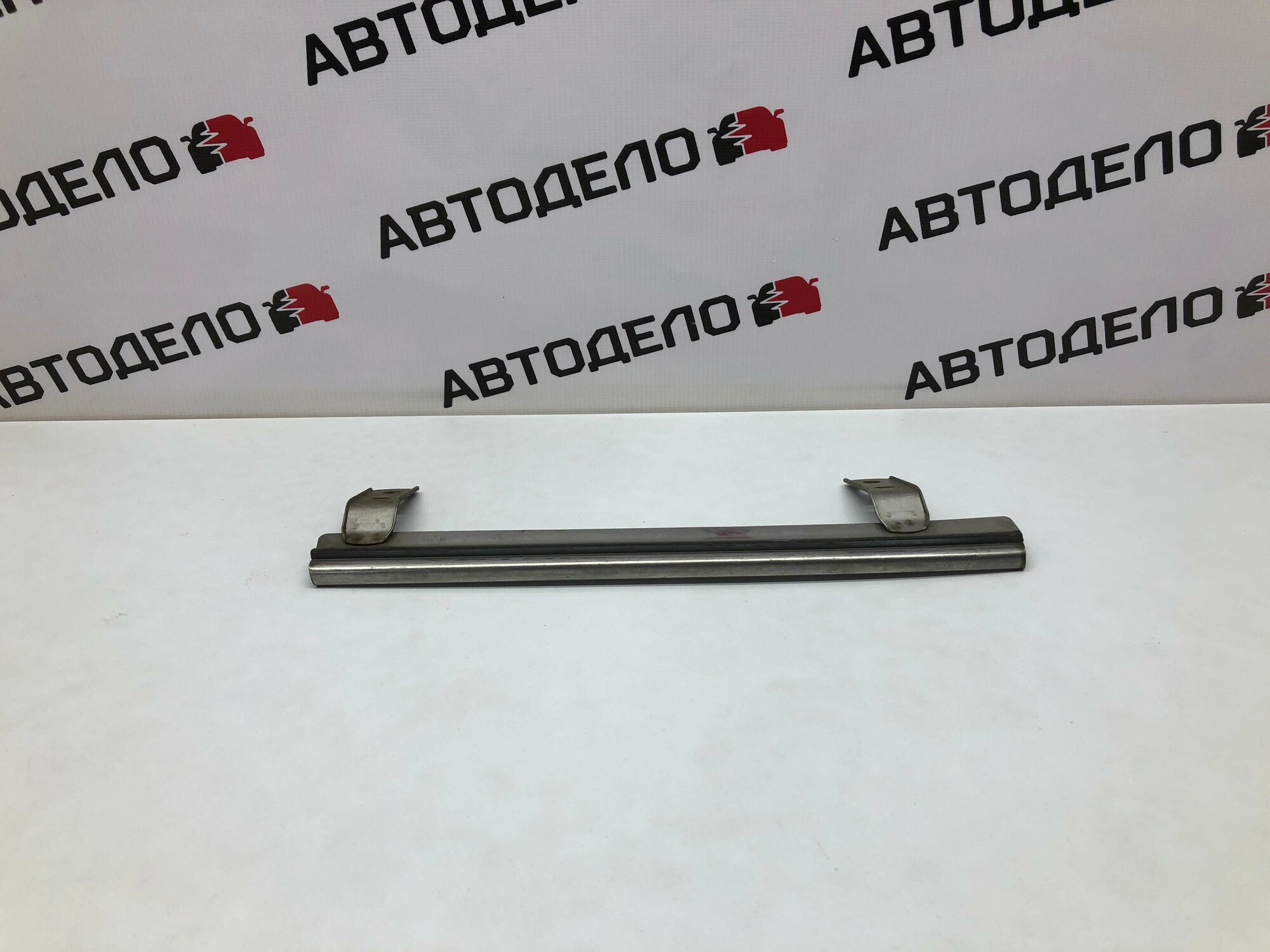 Ресничка передняя правая Toyota Chaser GX81