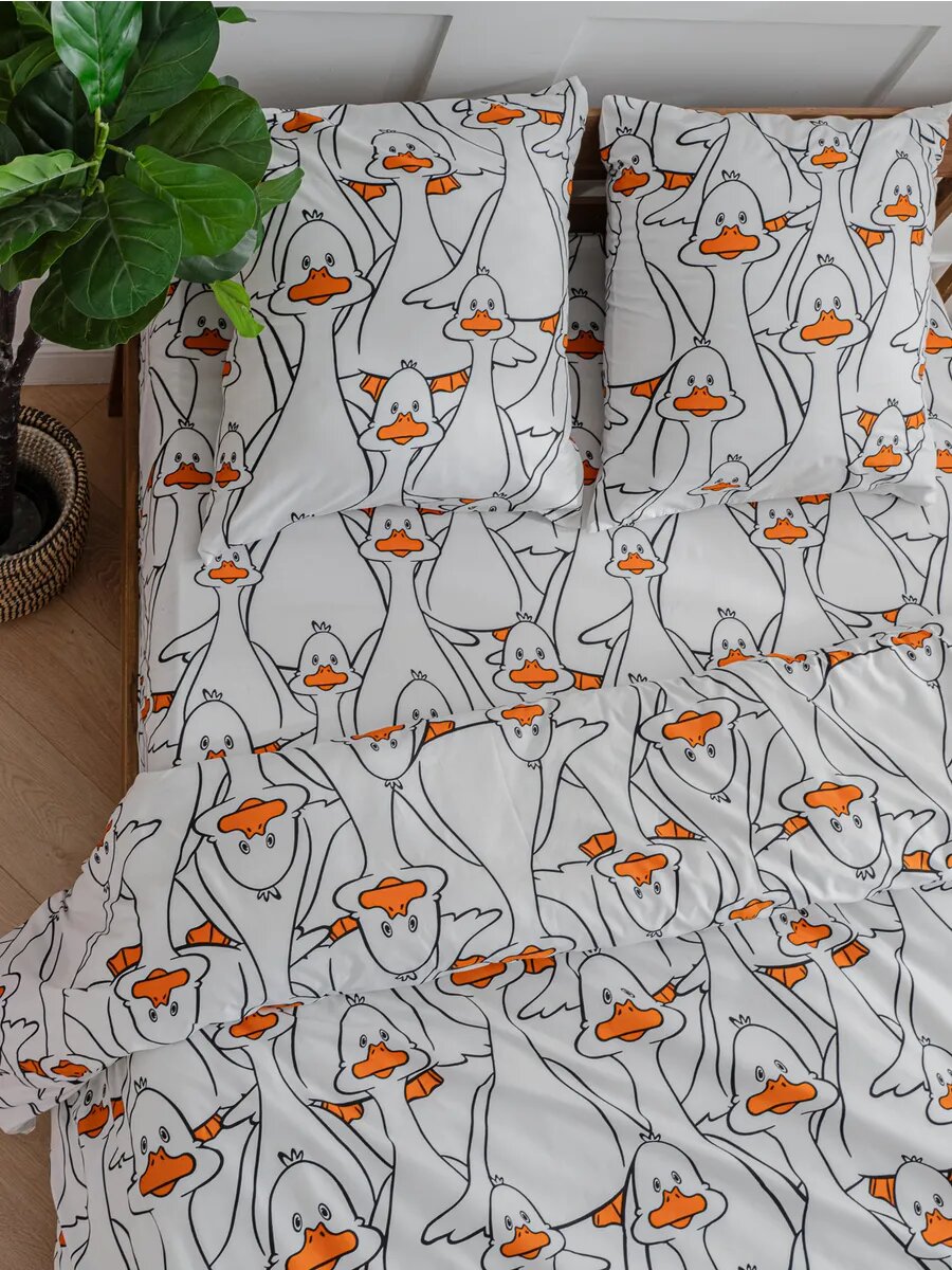 Постельное белье Grand cherry 15 спальное наволочки 70х70 гуси полисатин