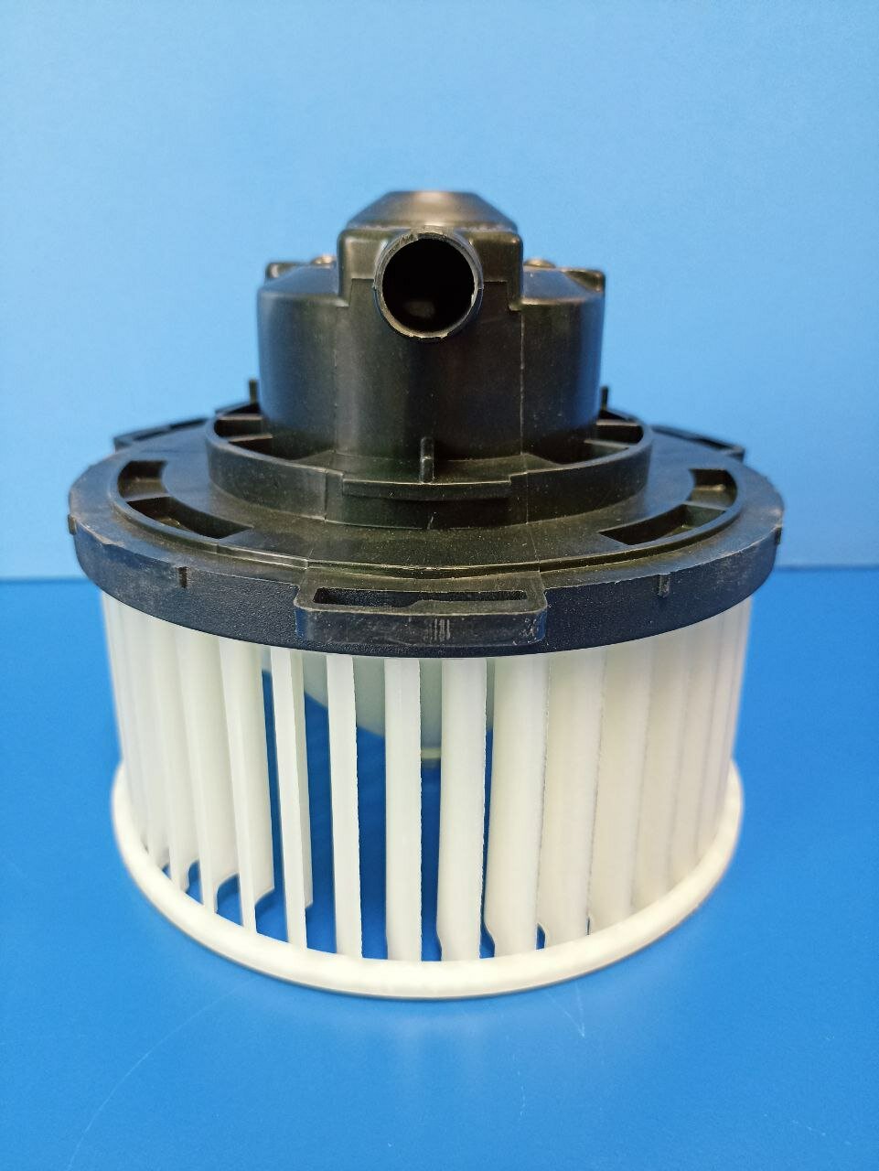 Мотор печки "LUZAR" Mazda 3 03-> — фото 1