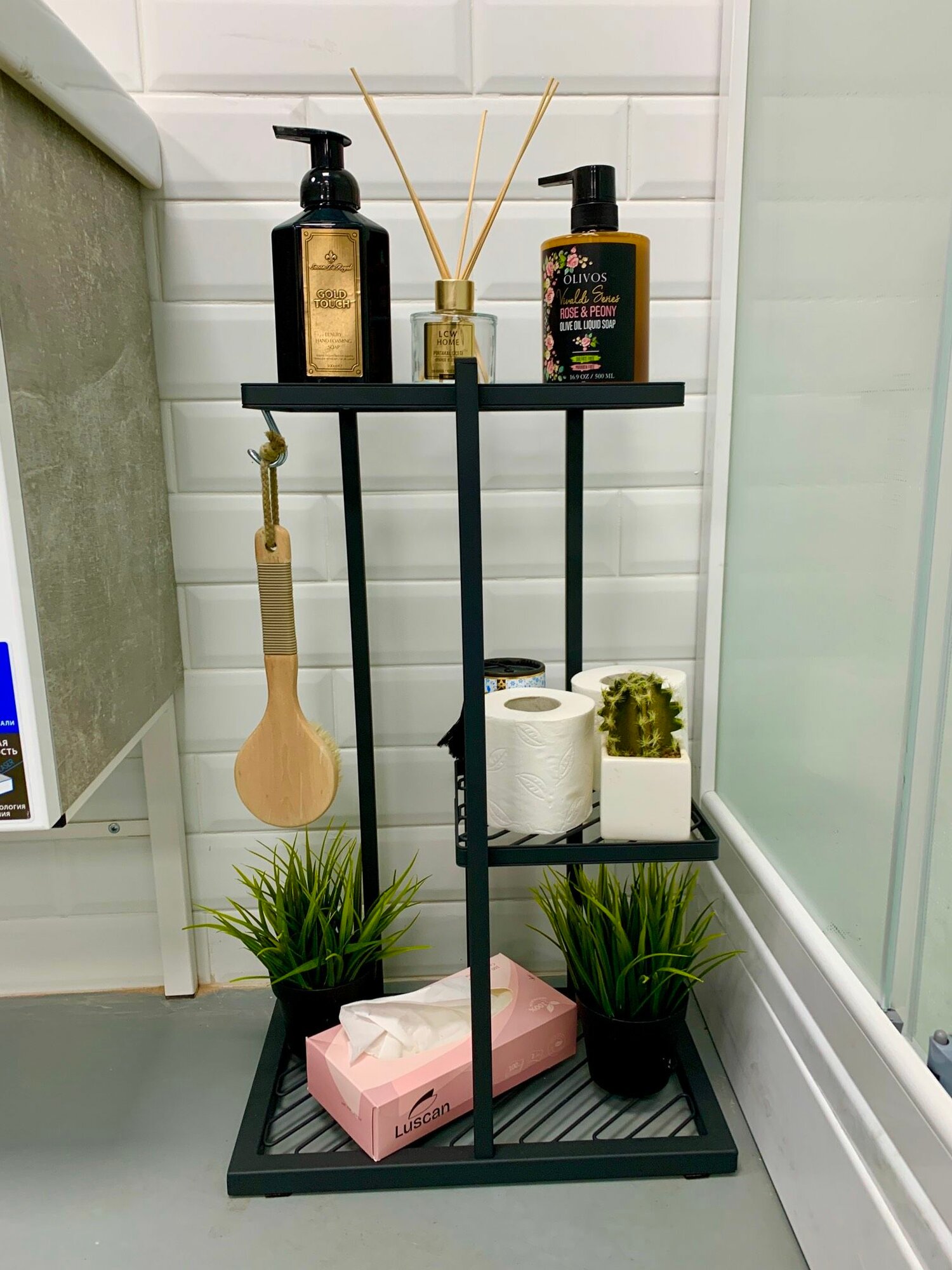 Подставка для цветов, для кухни, в ванную комнату напольная малая 400х240х600 черный цвет