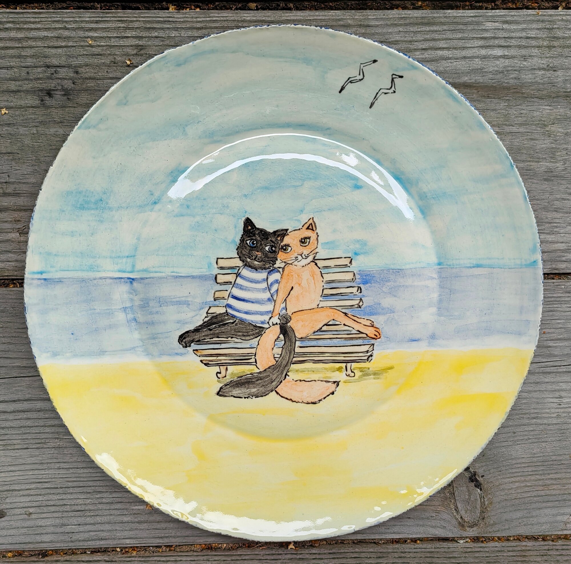 Авторская круглая тарелка из керамики ручной работы Irina Volvach Art Ceramics "Курортный роман", ручная роспись, 25 см