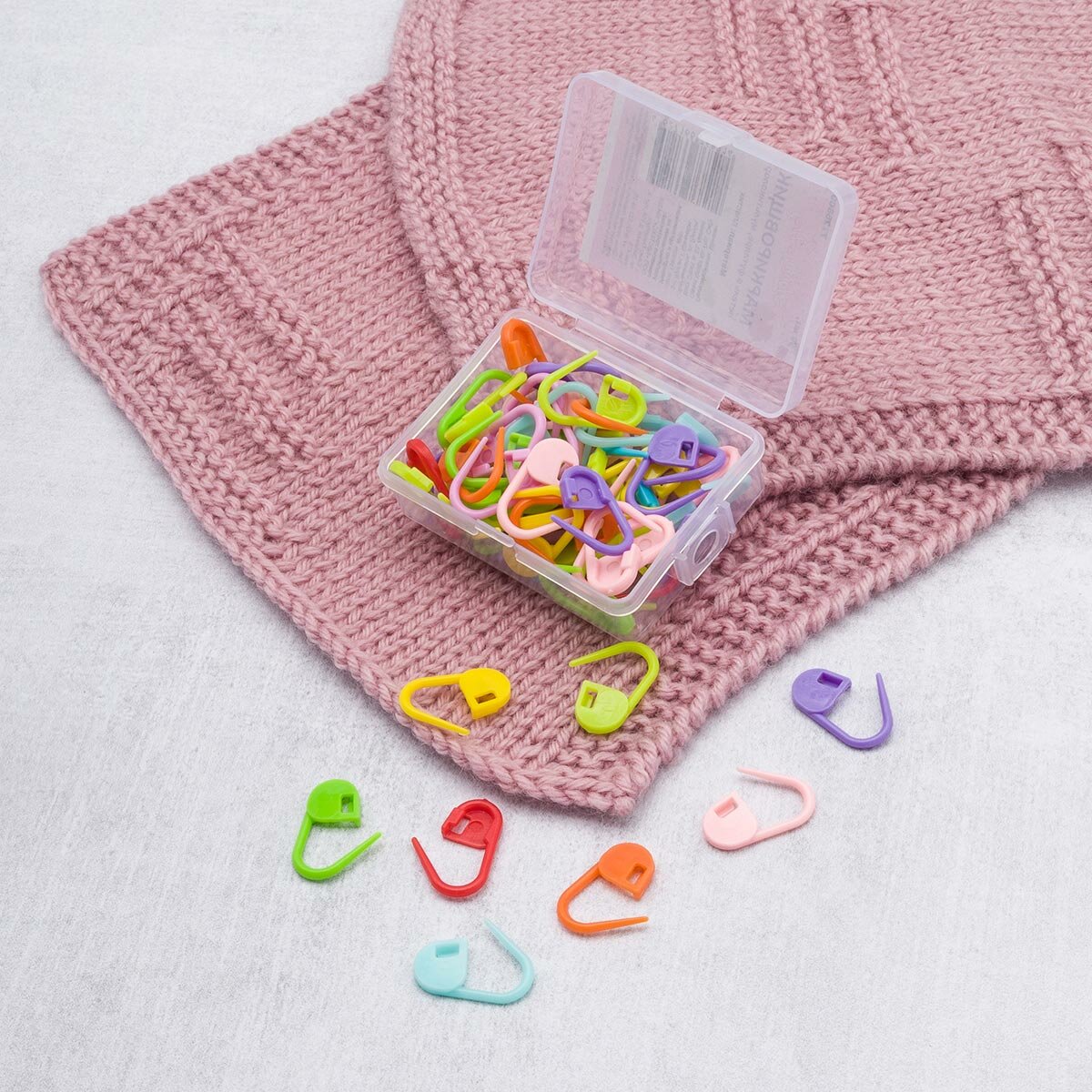 Маркеры для вязания в футляре 'Булавки' 50 шт разноцветные Hobby&Pro