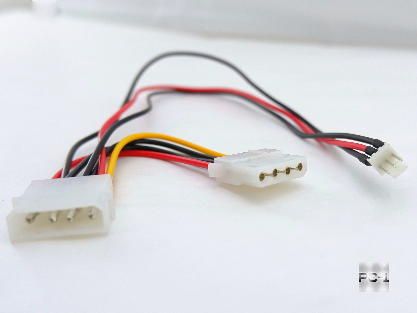 30см Кабель Molex 4pin на FAN 3pin разветвитель питания вентилятора от блока питания 12V Molex (папа) — Molex (мама) + 3 pin для кулера охлаждения ПК — фото 1