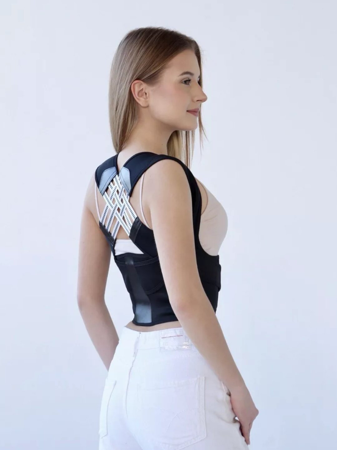 Женский и мужский корсет, помогающий сохранить фигуру правильной осанки