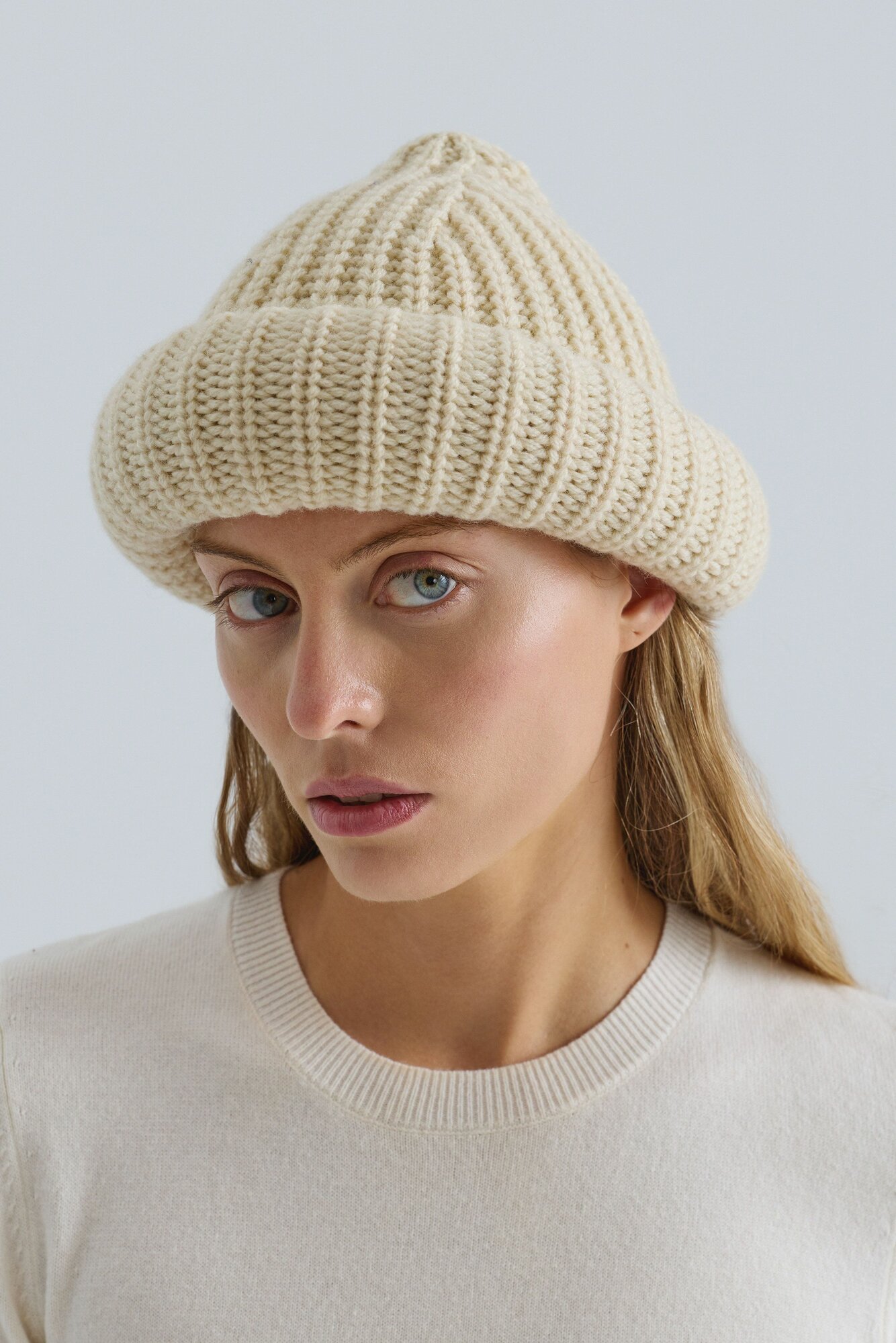 Шапка Осень-зима 2025 для женщин