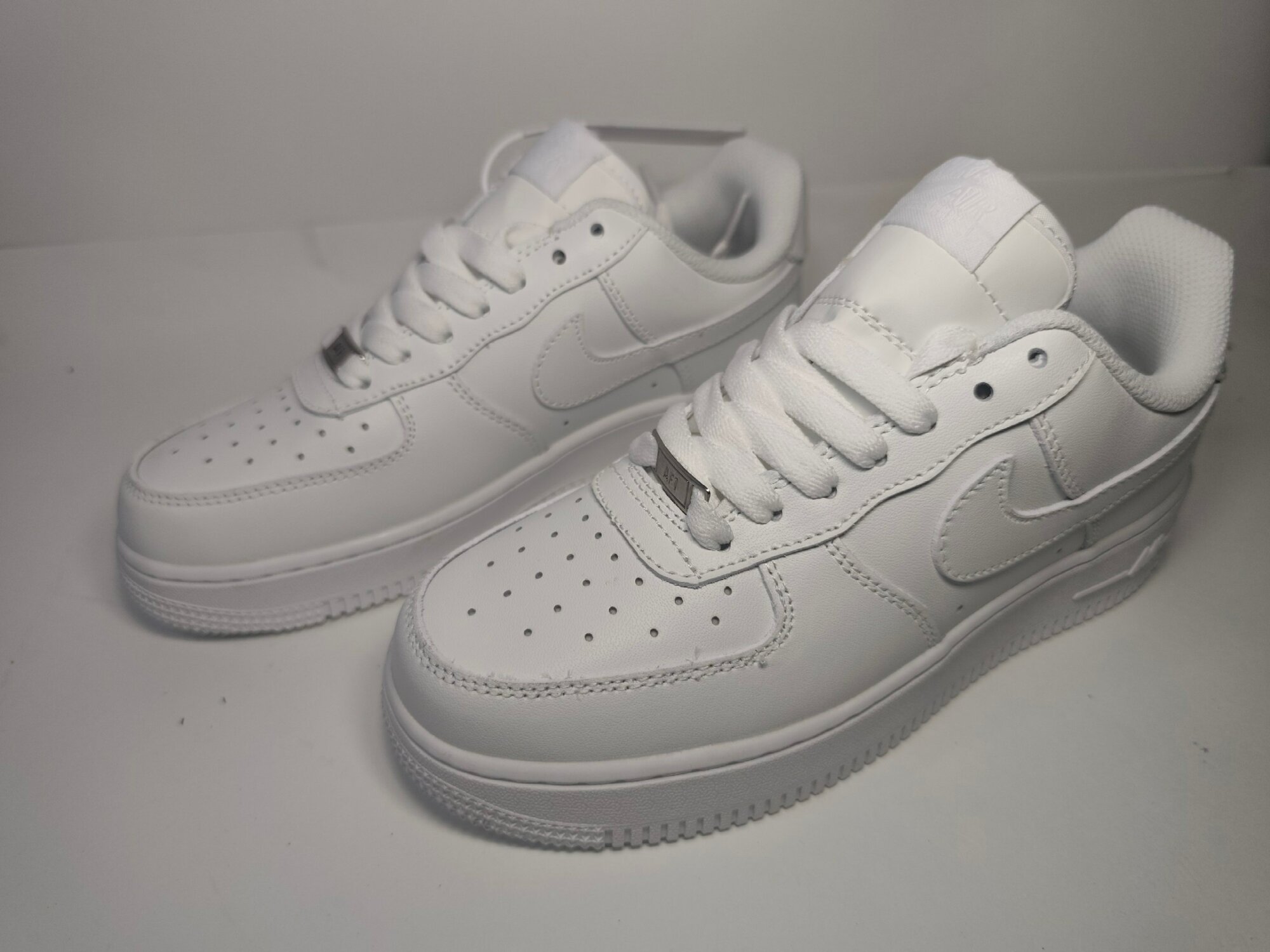 Кроссовки NIKE Air Force 1, размер 40, белыйй — фото 1