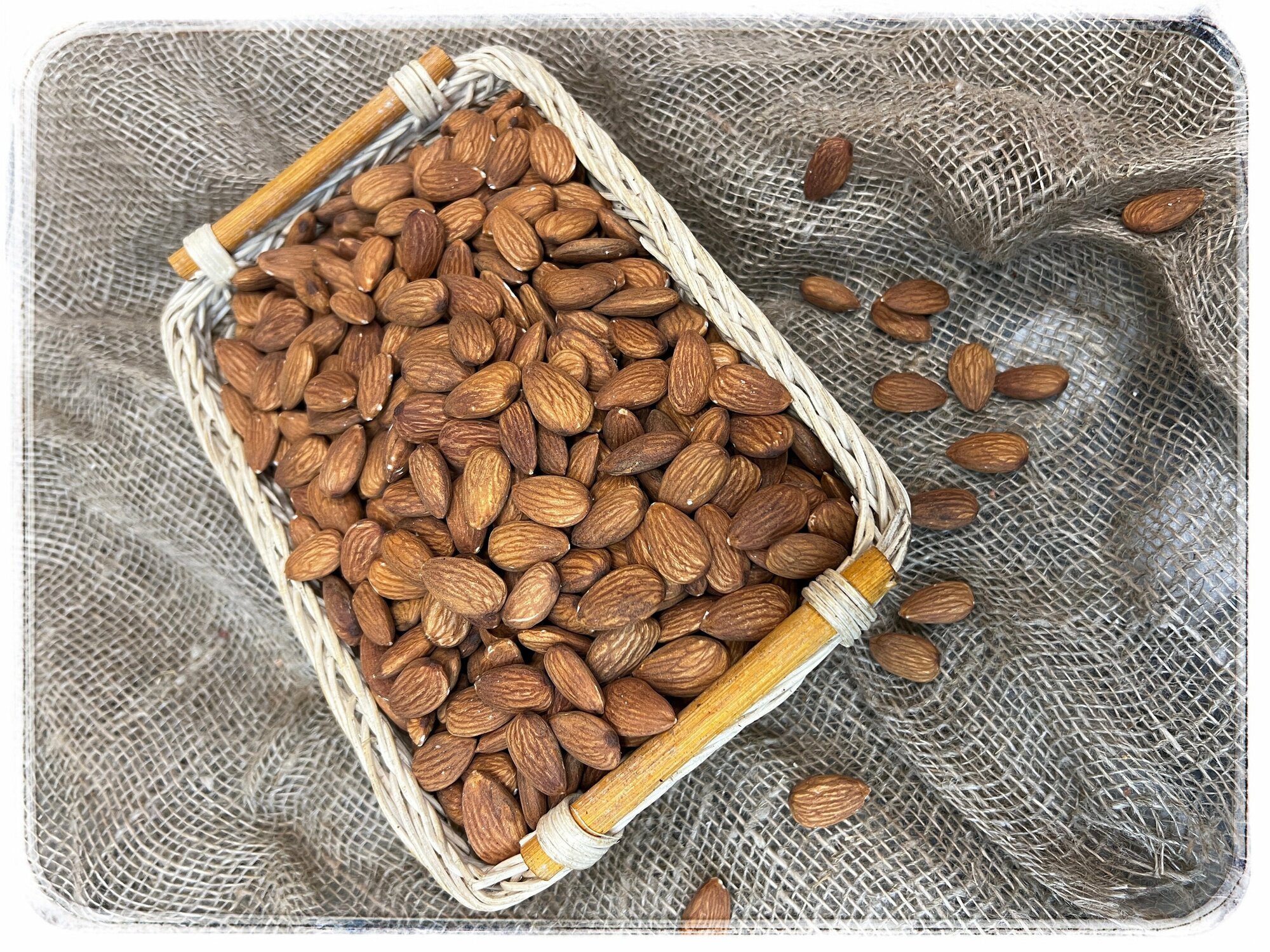 “ Nuts_MH”. Миндаль жареный 1 кг, Отборный миндаль , Премиум качества , Вкусный миндаль , Без горчинок . - фотография № 3