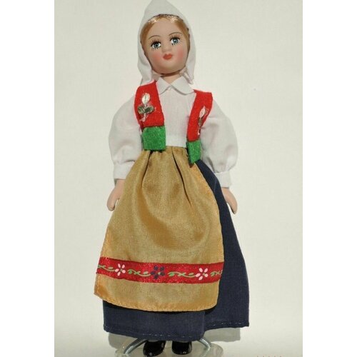 Кукла коллекционная Швеция (Дагни)