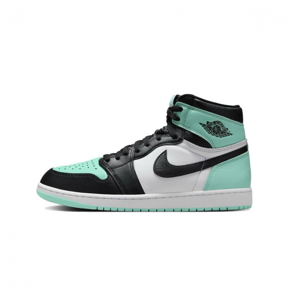 Кроссовки Jordan Air Jordan 1 Retro High OG, полнота F (EU)/ на среднюю стопу, размер 10.5US 9.5UK 44.5EU 43.5RU 28.5CM, черный, белый, мультиколор