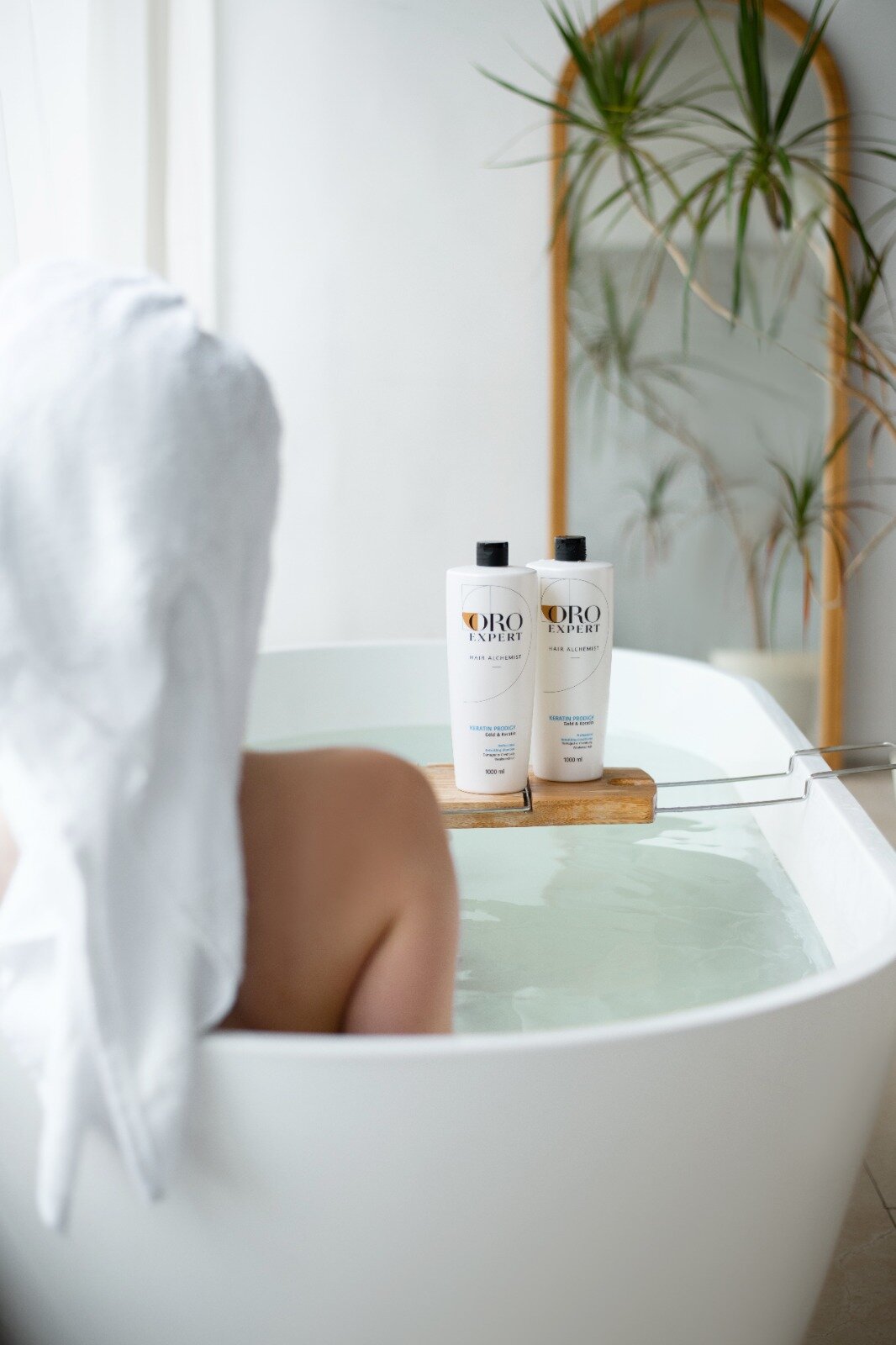 Шампунь OROEXPERT Keratin Prodigy, восстановление для химически поврежденных волос с золотом и кератином, 500 мл. — фото 1