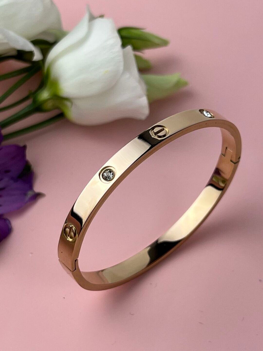 Браслет-манжета, изумруд синтетический