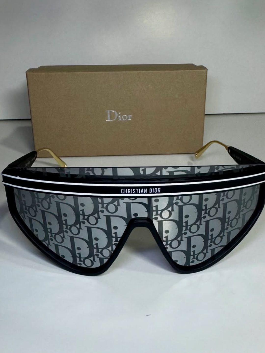 Солнцезащитные очки Christian Dior, черный глянцевый /черный — фото 1