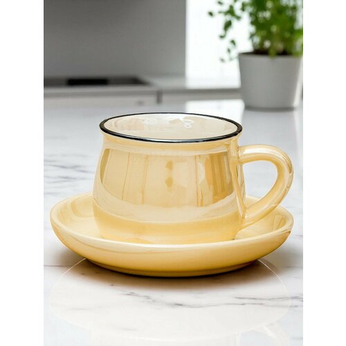 Кружка кофейная с блюдцем Rich 180 мл Желтая перламутровая чайная пара чашка для чая и кофе женская подарочная 879₽