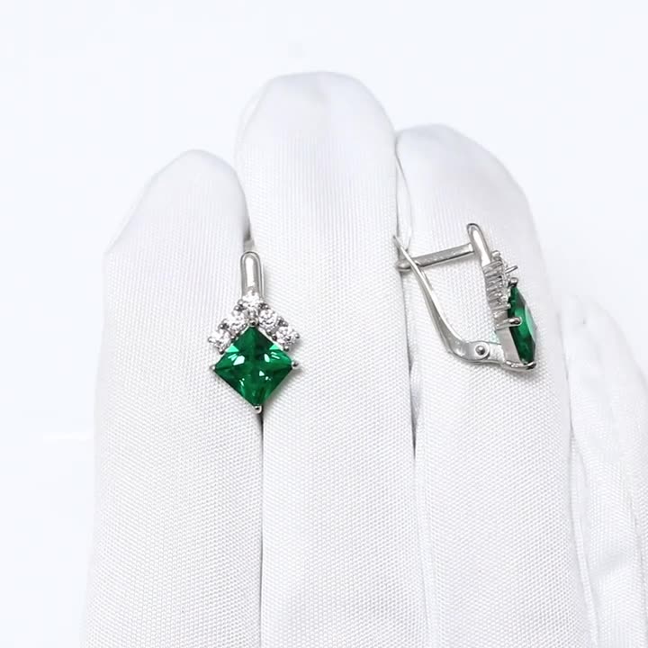 Серьги Diamant online, серебро, 925 проба, родирование, фианит, изумруд синтетический, длина 1.6 см, , зеленый — фото 1