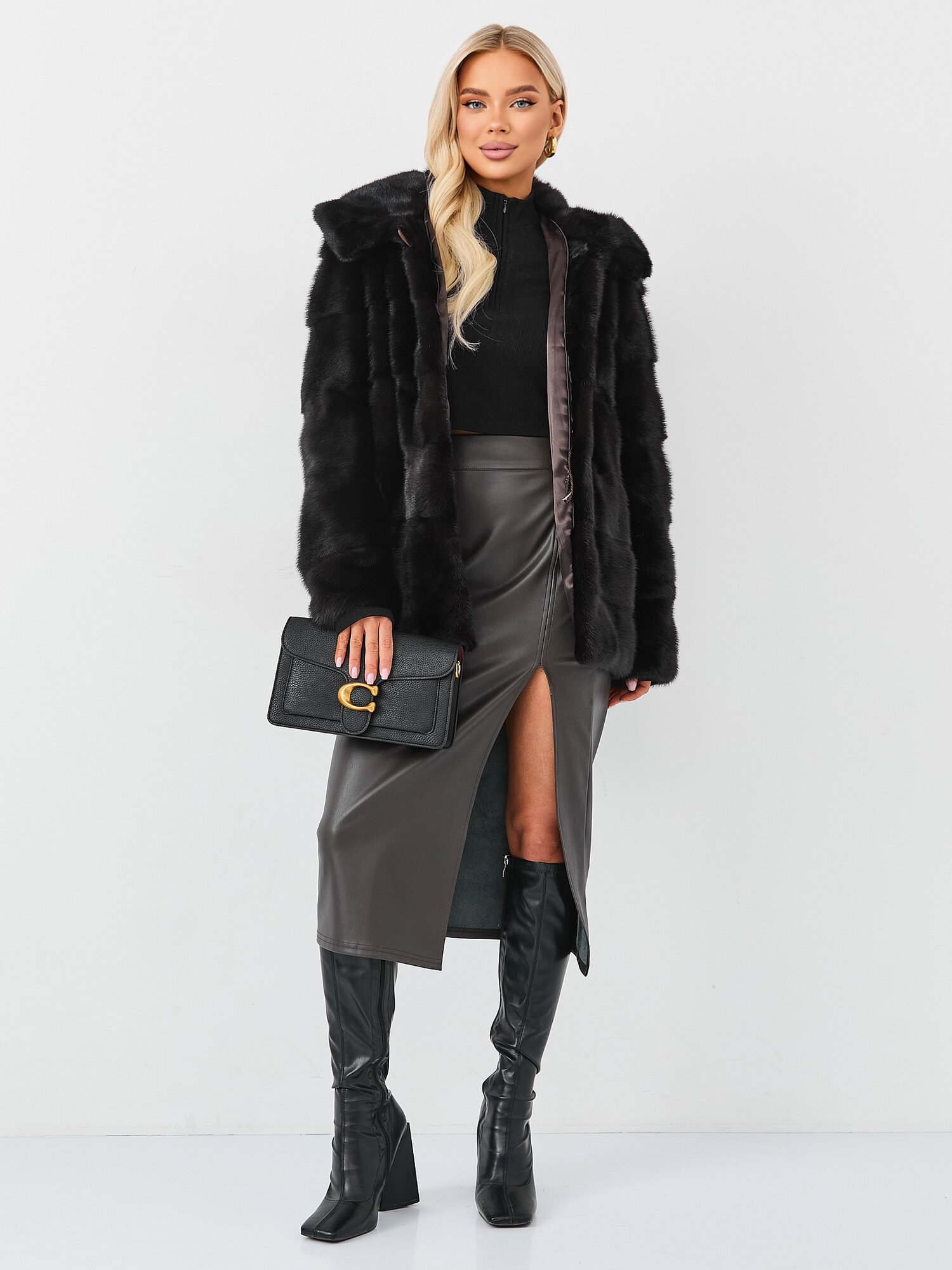 Шуба Золото Вятки Кировская Меховая Фабрика, размер 54, black