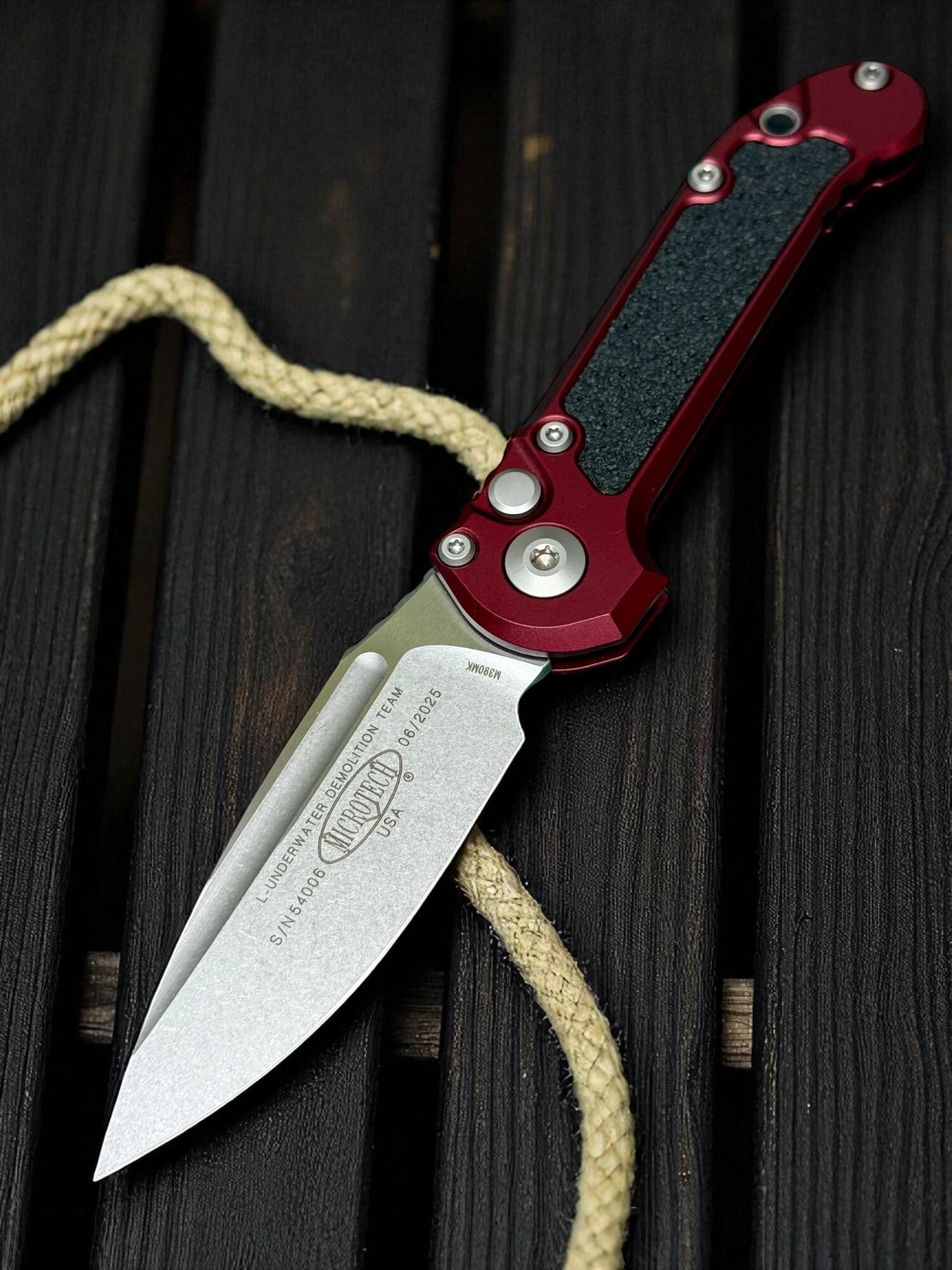 Нож складной MicroTech MCT113510MR LUDT GenIII, StoneWash Blade, Merlot Handle