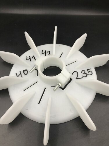 Изображение товара Крыльчатка охлаждения 40/41/42 мм вал, 235 мм внешний диаметр, фиксация на вал - хомут