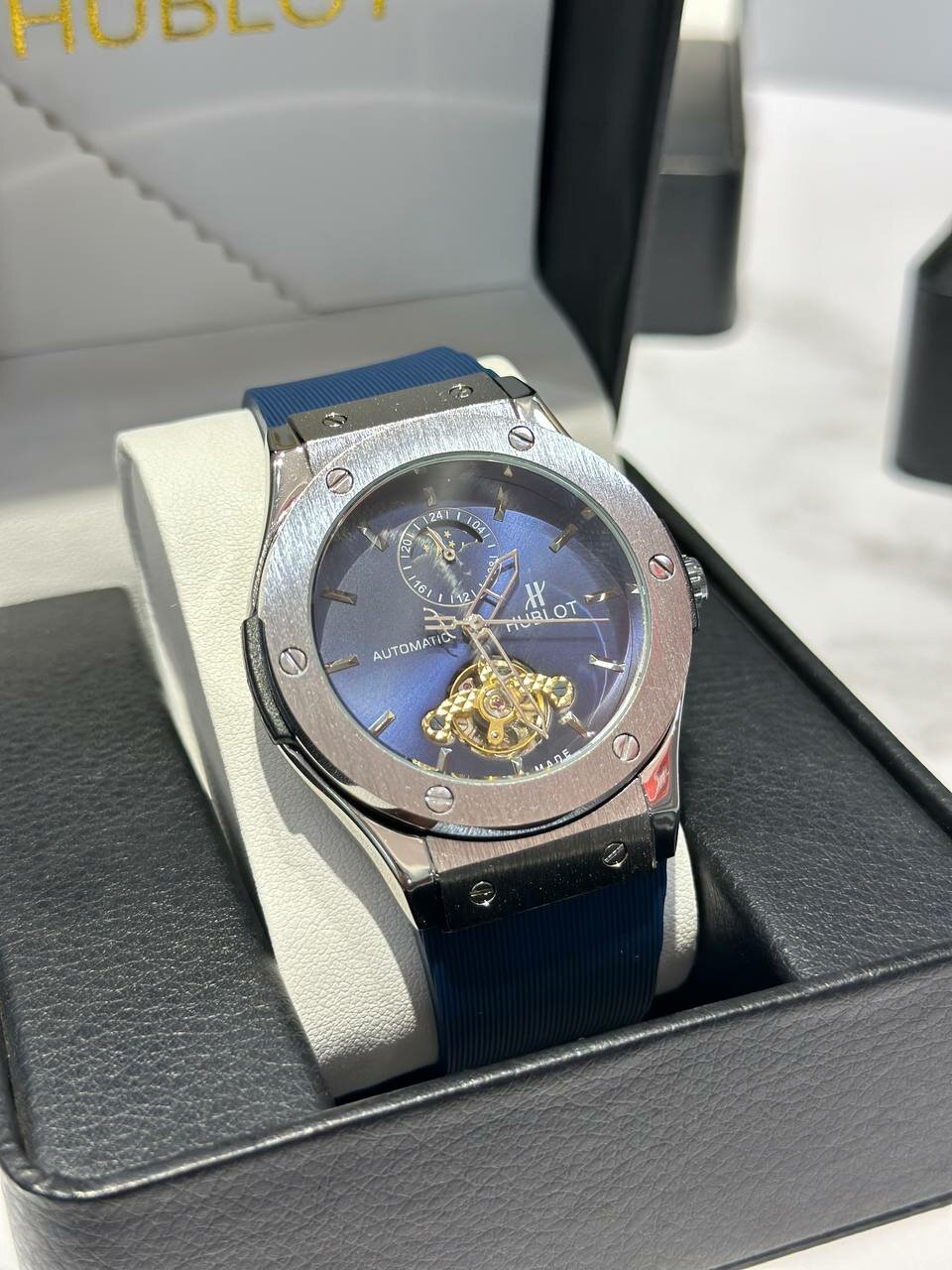Наручные часы Hublot
