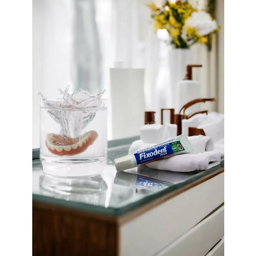 Клей для зубных протезов Фиксодент дорожный размер, 10 г