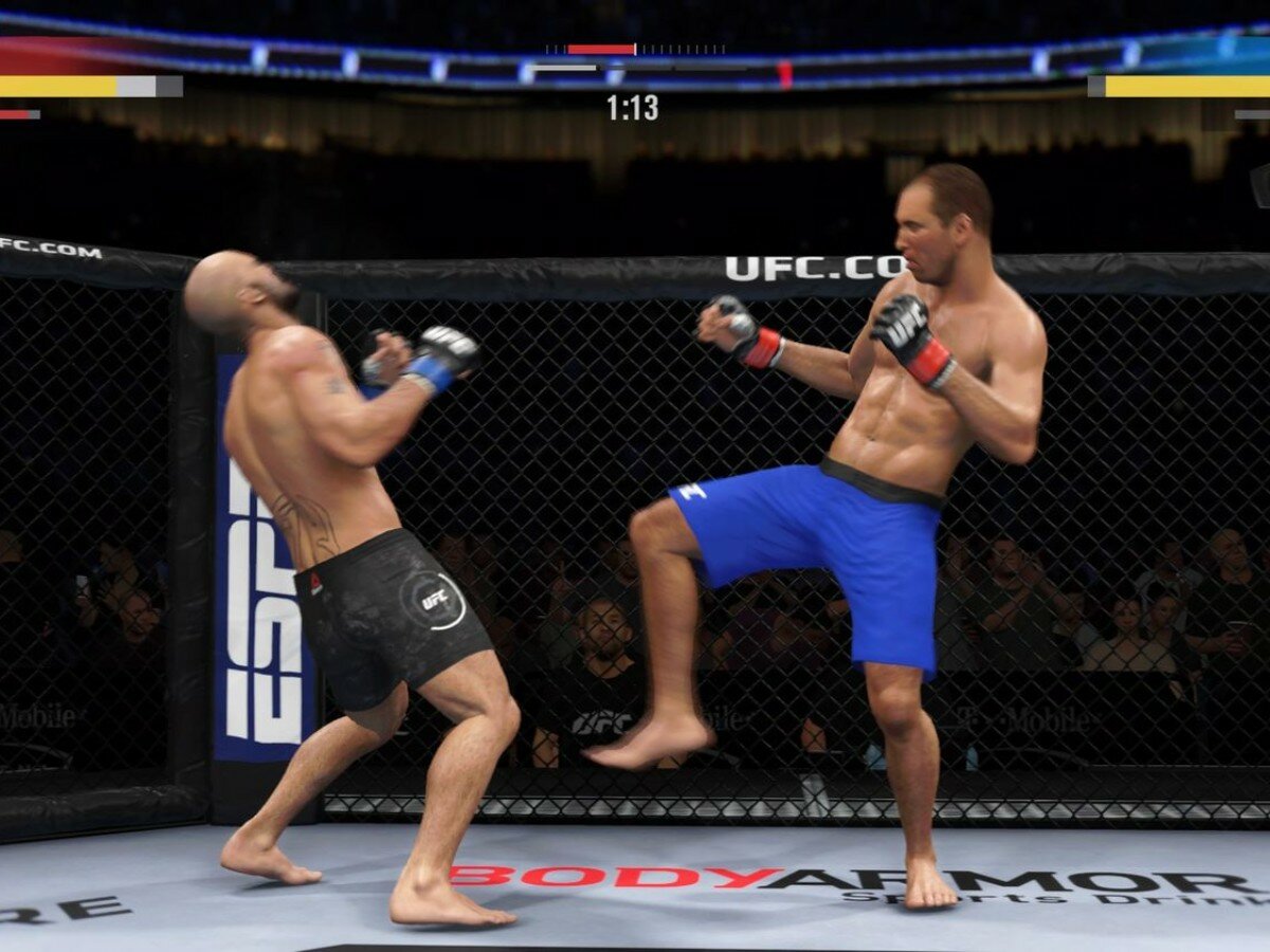 Игра UFC 4 Deluxe Edition для PS4 — фото 1