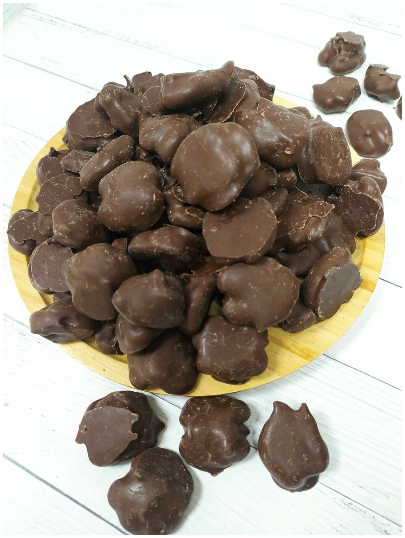 Грецкий орех в темной шоколадной глазури 500 гр , 0.5 кг / Орехи в шоколаде / Отборные Высший сорт - фотография № 1
