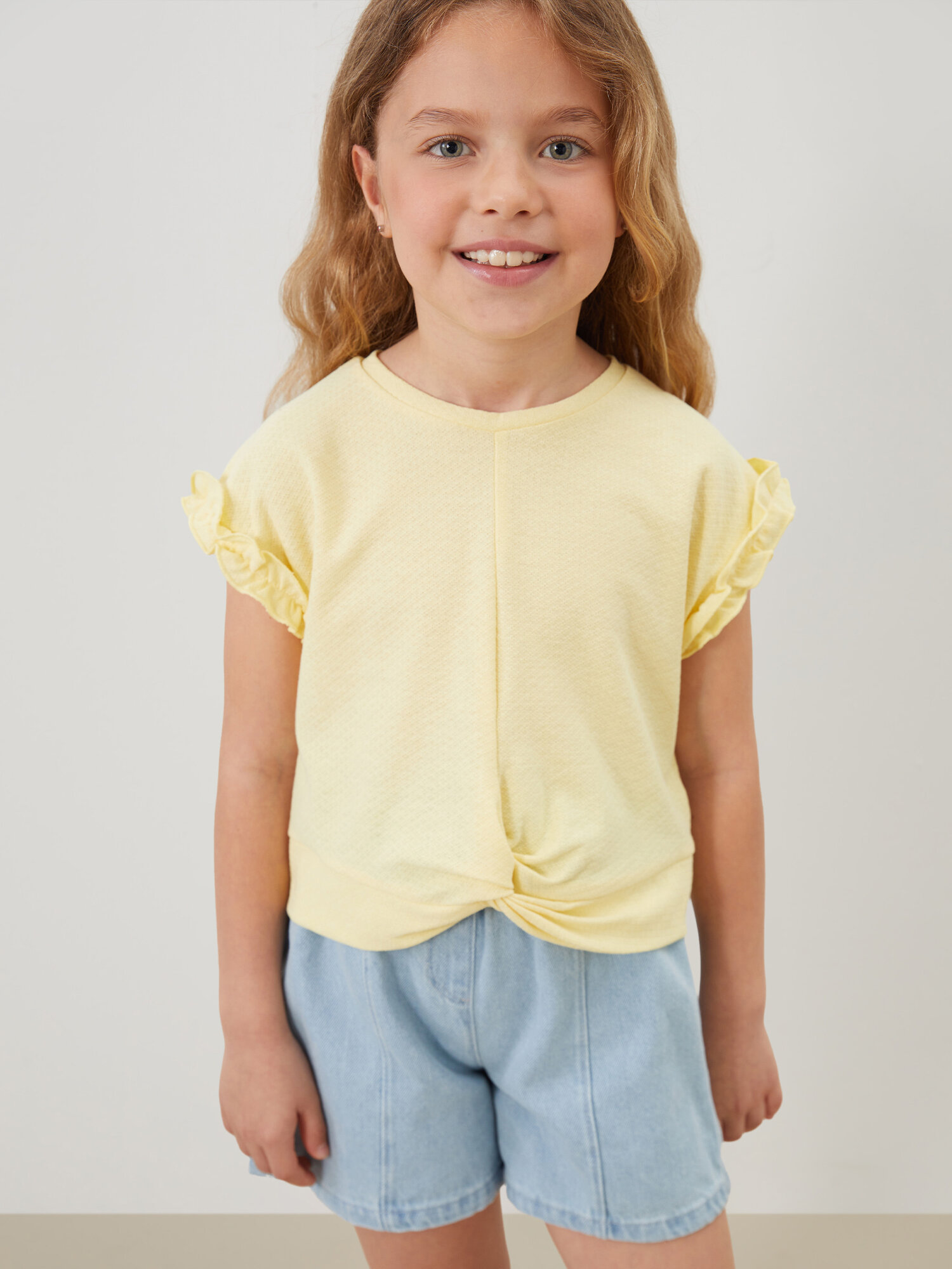 Футболка LC Waikiki размер 5-6 лет yellow