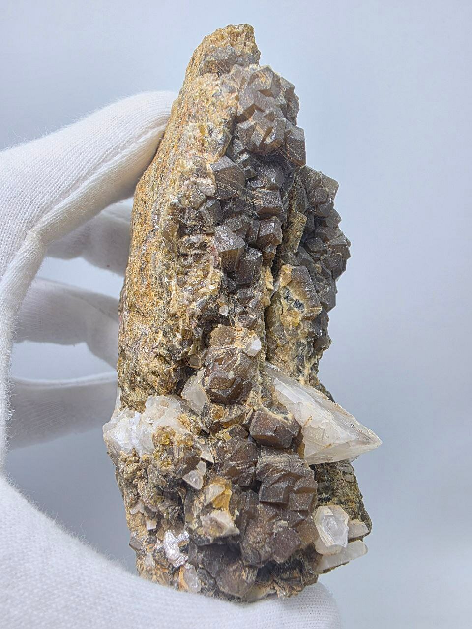 Гранат андрадит 103 мм, 524 г. — фото 1