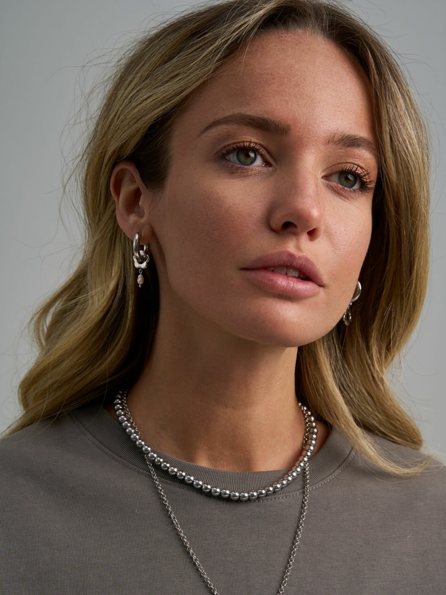 Серьги конго, размер 18 мм, белый, серебряный — фото 1