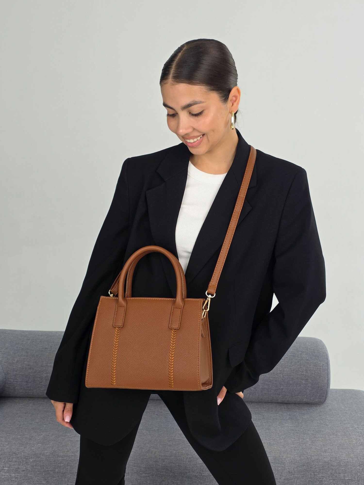 Сумка кросс-боди Evangelina May, фактура зернистая, коричневая — фото 1