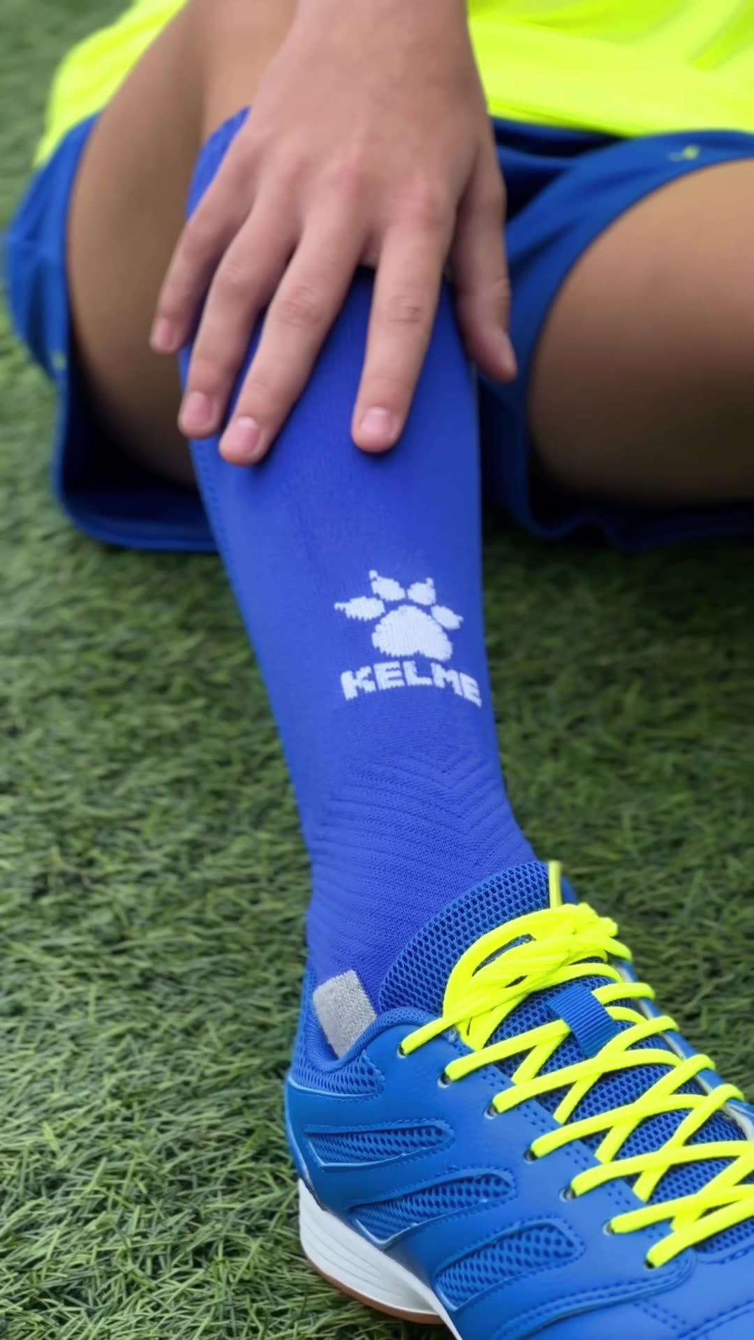 Гетры футбольные Kelme Children's Football Socks гетры футбольные детские, размер 32-36, зеленый — фото 1