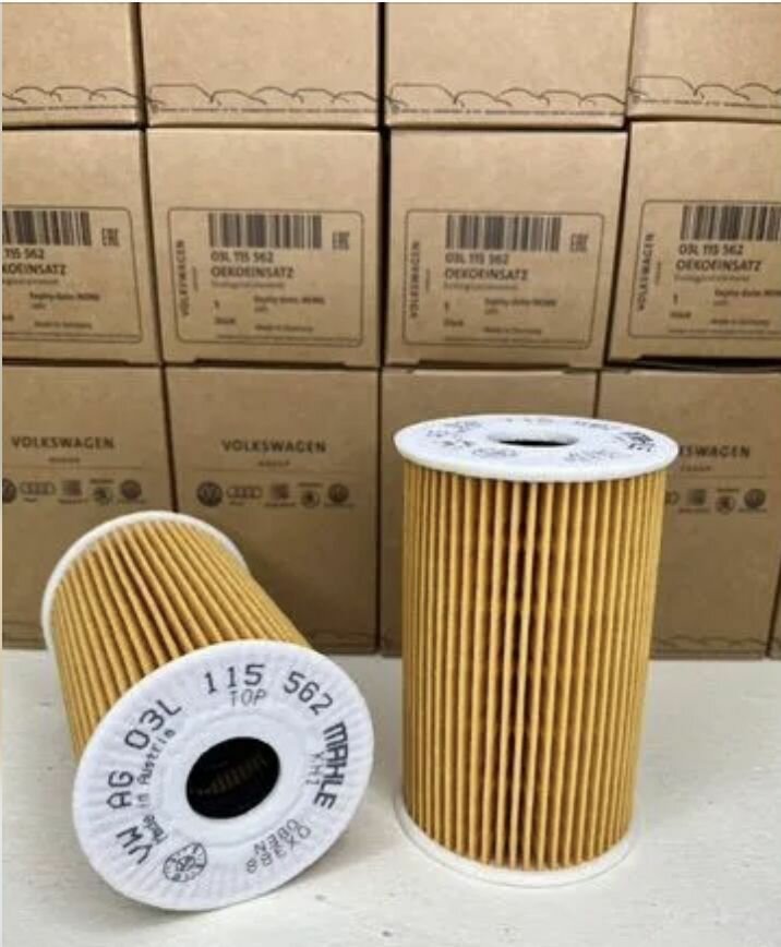 Фильтр масляный VAG 03L115562 / AUDI A1 SKODA Fabia VOLKSWAGEN Amarok / FOP6324; 47827; E340HD247; OE3005; AMDFL258.