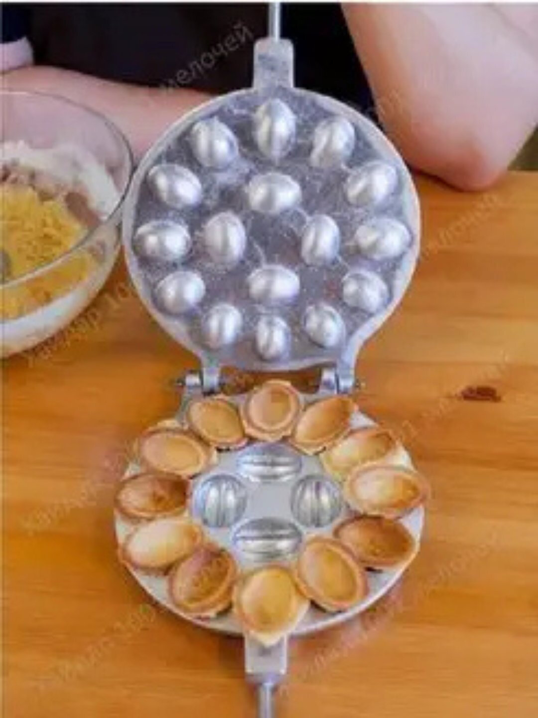 Вафельница чугунная, орешница алюминиевая форма для выпечки грецких орехов