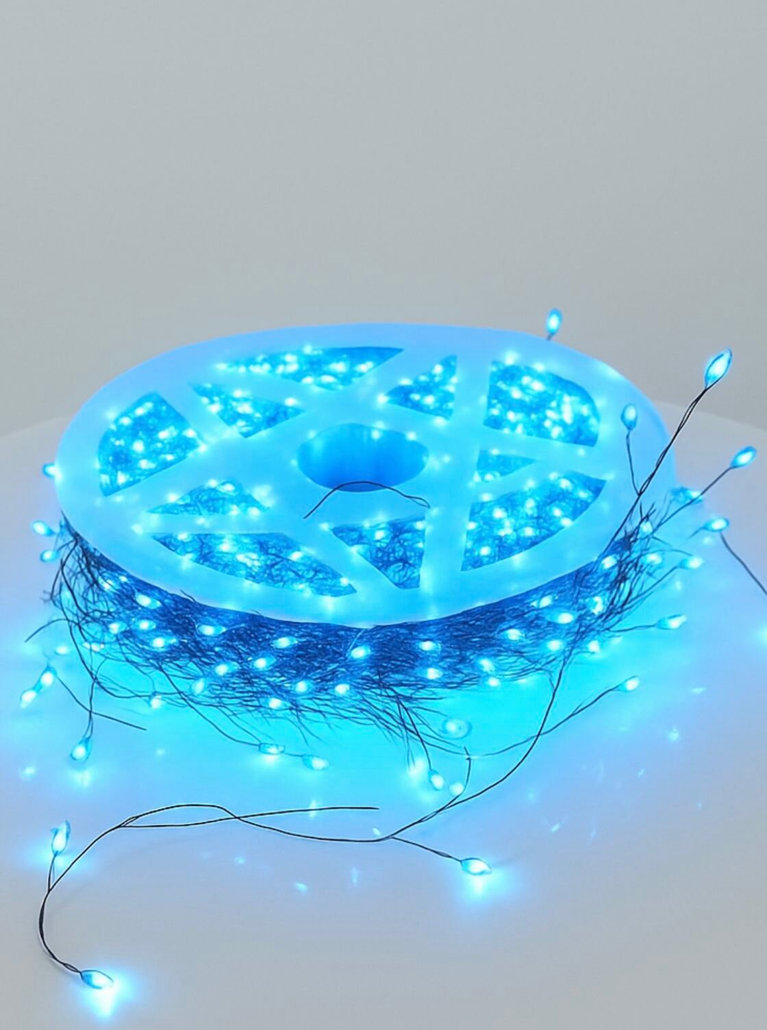 Электрогирлянда на елку, уличная 50м, 1500 LED голубой, холодный-белый, новогодняя Роса, зеленый провод, Crystal Trees