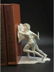 "Спартанцы" - декоративный держатель для книг