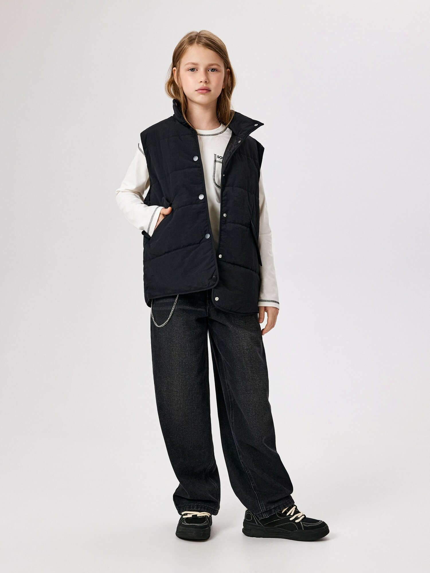 Жилет утеплённый Acoola размер 164 черный