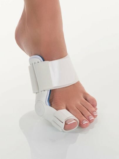 Ортопедический корректор большого пальца стопы — эффективное средство для выпрямления косточки