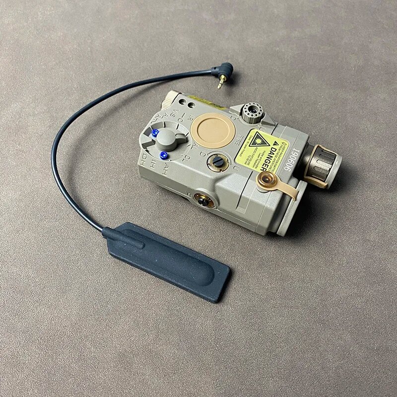 Element Airsoft LA-PEQ 15 Фонарик с красным лазером, EX276-DE