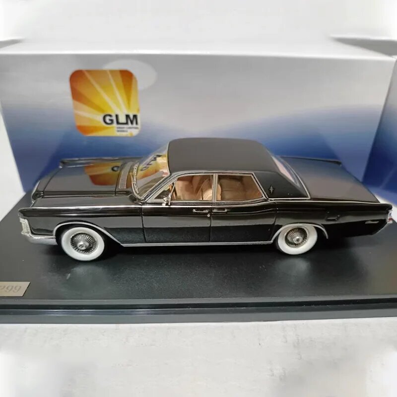 WELLY GLM 1:43 Lincoln Continental 1969 Купе, A