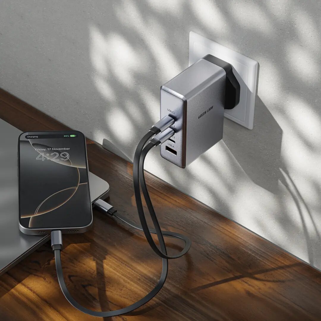 Green Lion GaN Premium 100W Зарядное устройство с 3 Type-C и 1 USB-A портом — Быстрая зарядка для ноутбуков, смартфонов и гаджетов с защитой