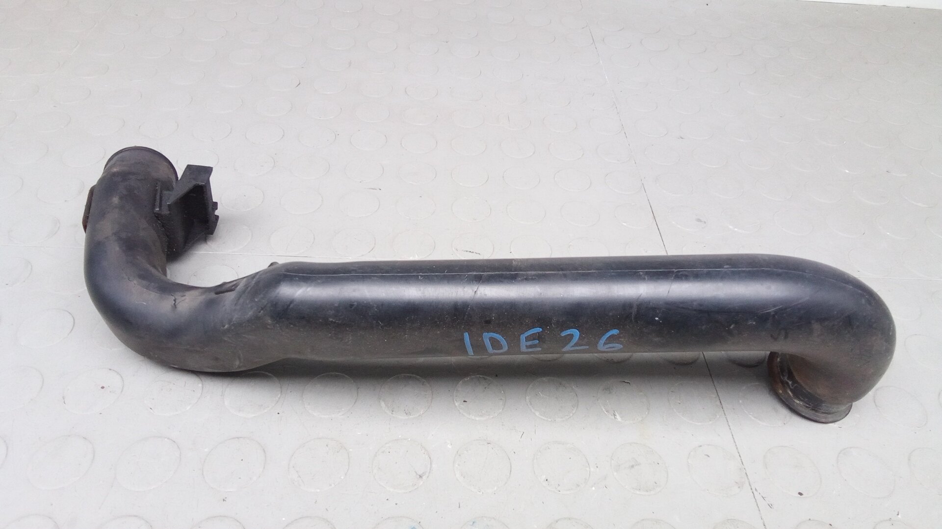 Патрубок интеркулера OPEL ASTRA H, Номер 1302756, 93179040