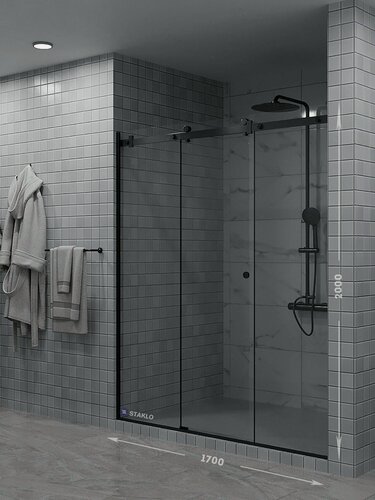 Изображение товара Раздвижная душевая в нишу три стекла staklo 170x200 из осветленного стекла черная фурнитура
