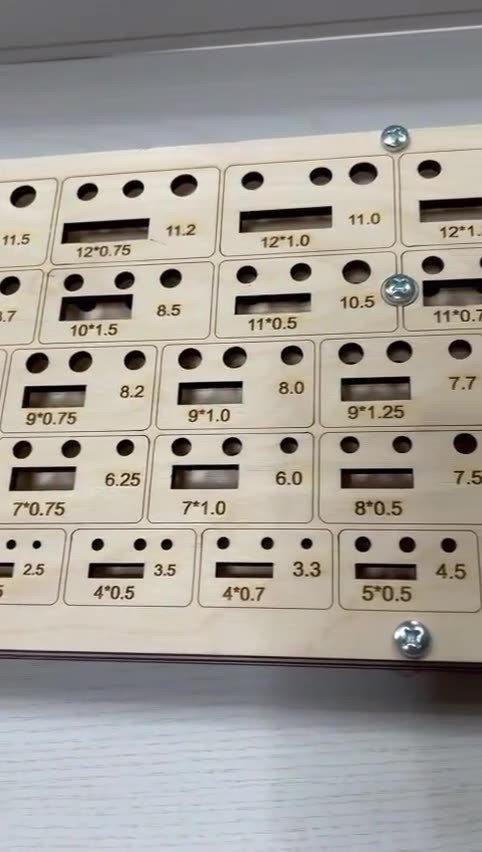 Подставка для сверл метчиков плашек М3-12 мм — фото 1