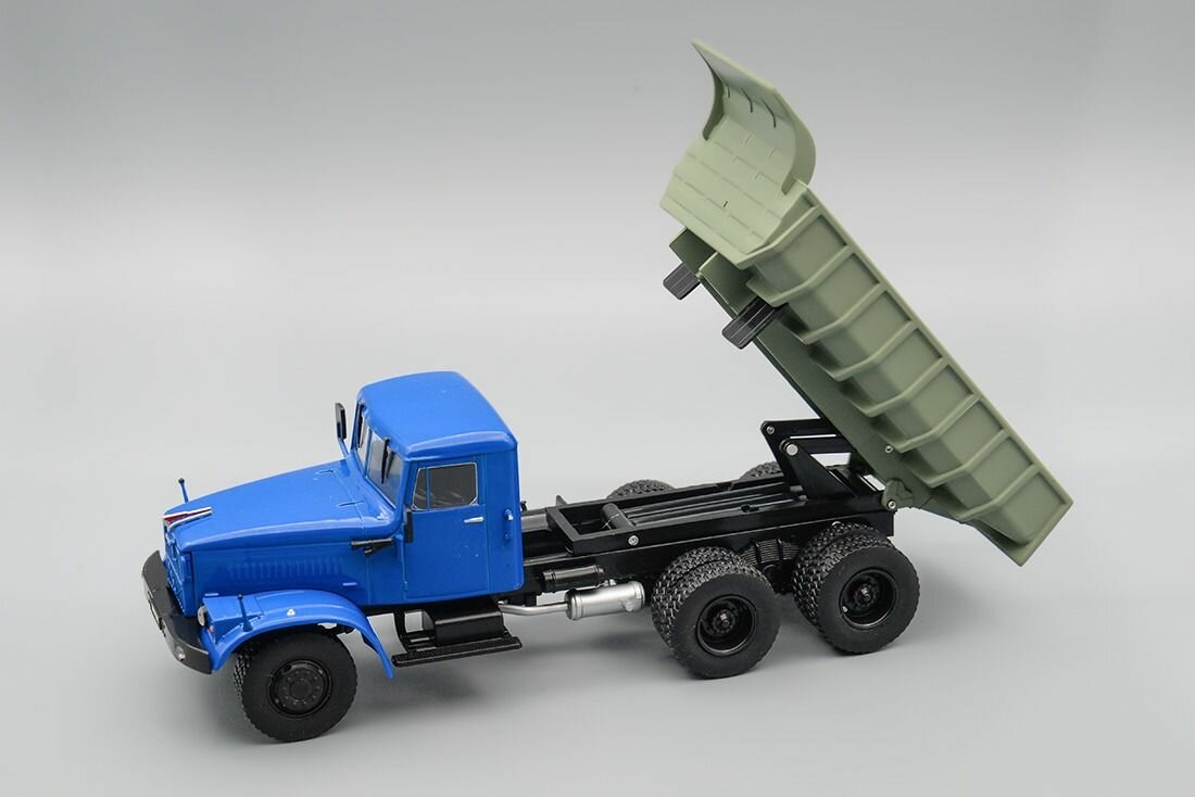 Kraz-256B1, масштабная модель коллекционная — фото 1
