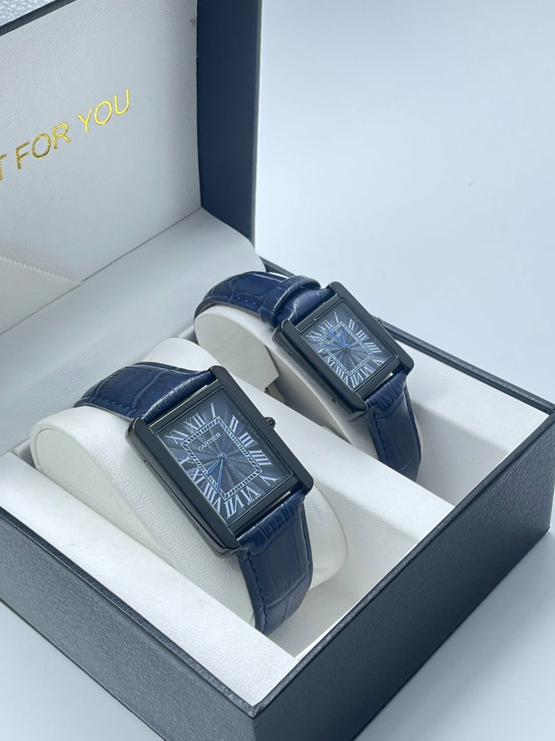 Наручные часы Cartier Классика, темно-синий — фото 1