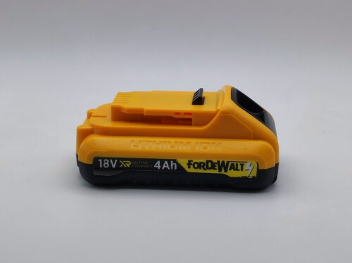 Изображение товара Аккумулятор для Dewalt 18V 4Ah XR Li-Ion, Sigma-battery SBDWT18-4, аккумуляторная батарея Dewalt