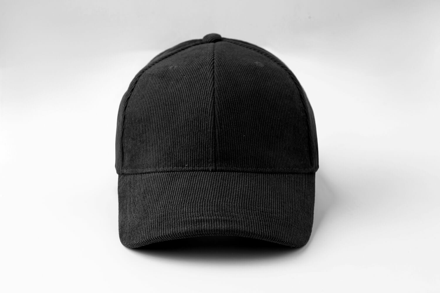 Кепка для женщин