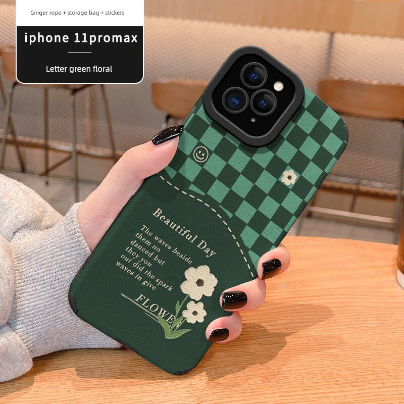 Чехол для iPhone 11 Pro Max из мягкой кожи — черный с цветочным узором из зеленых букв