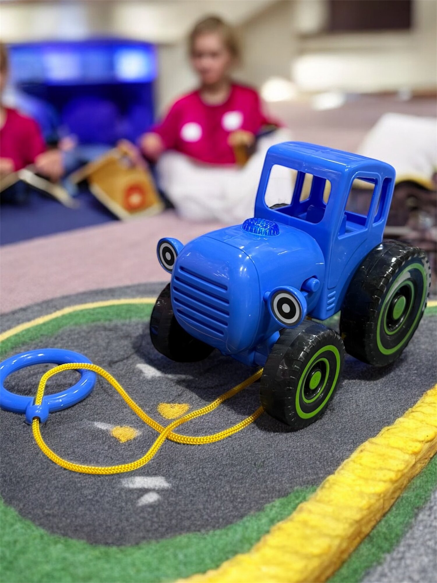 Игрушка музыкальная "Cиний трактор", с ручкой, для развития моторики — фото 1