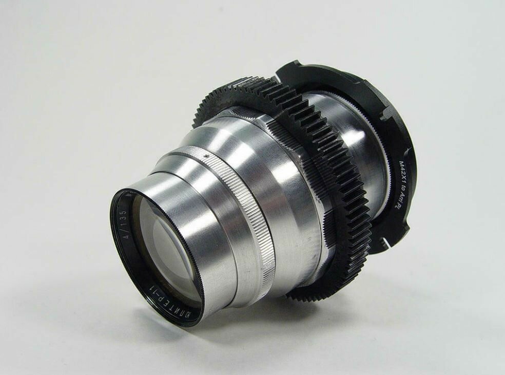 PL mount Arriflex RED ONE Телевик Юпитер-11 f/4 135mm Белый ранний, советский Sonnar. №6322433