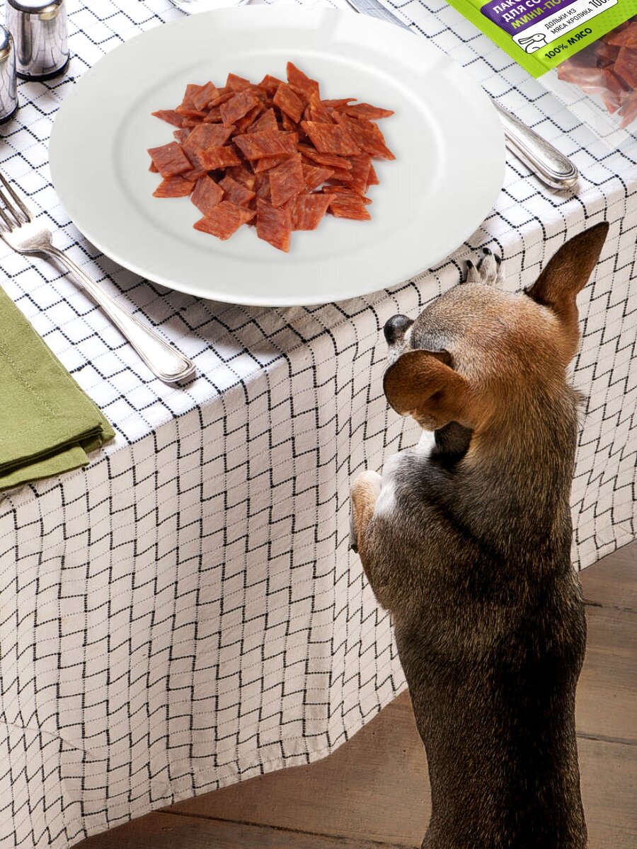 Картинки Лакомство для собак мини-пород TiTBiT Дольки из мяса кролика 100 г